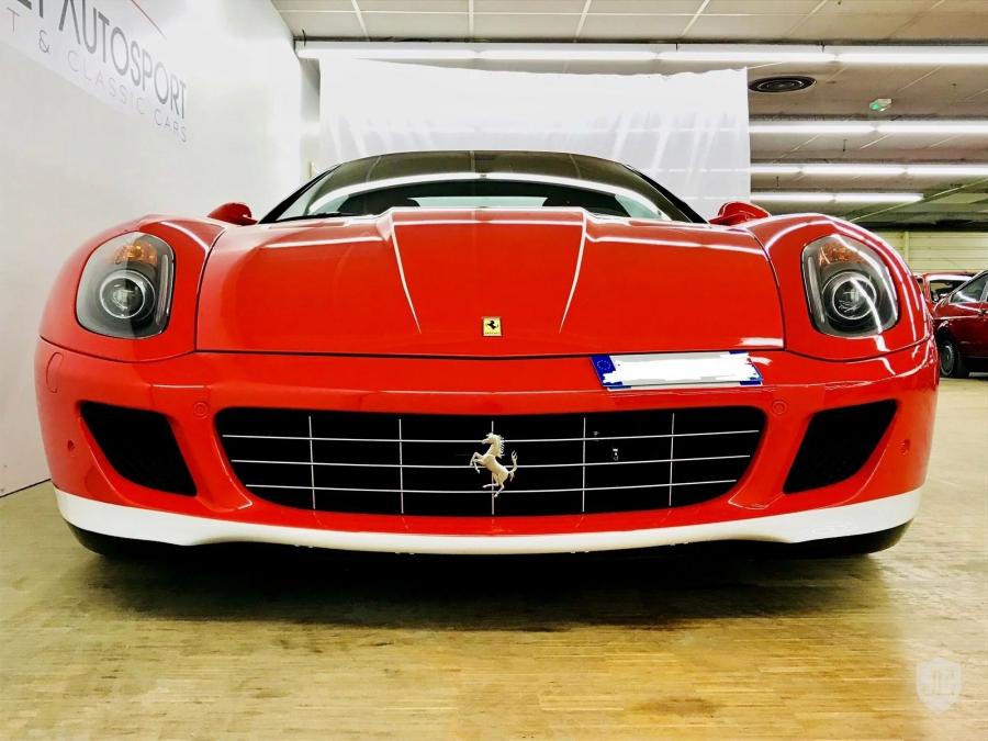  Ferrari 599 GTB 60F1 2011 года  (фото 8 из 22)